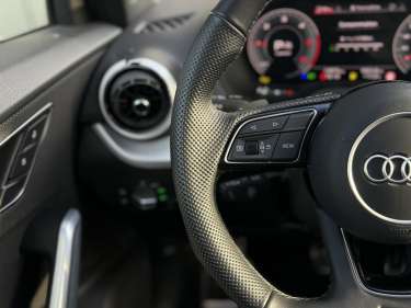 AUDI Q2 35 TDI 150 S-Tronic S-Line