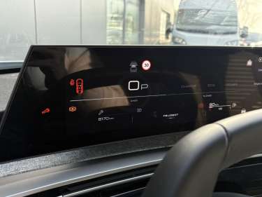 PEUGEOT 3008 NV Hybrid 145 e-DSC6 Allure