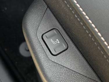 PEUGEOT 3008 NV Hybrid 145 e-DSC6 Allure