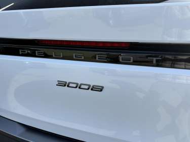 PEUGEOT 3008 NV Hybrid 145 e-DSC6 Allure