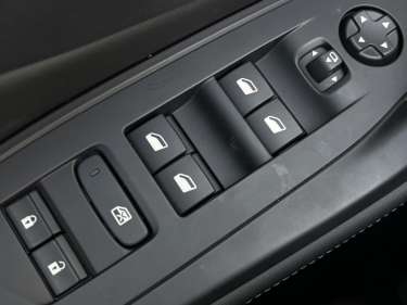 PEUGEOT 308 Hybrid 145 e-DCS6 Allure