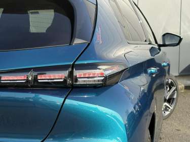 PEUGEOT 308 Hybrid 145 e-DCS6 Allure