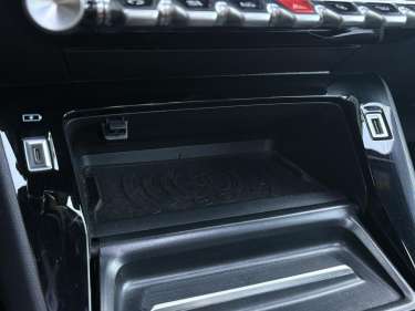 PEUGEOT 2008 1.5 BlueHDI 130 EAT8 GT