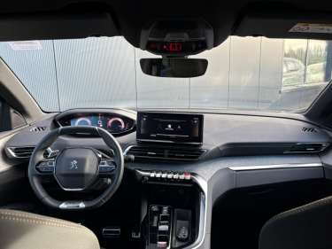 PEUGEOT 3008 1.5 BlueHDI 130 EAT8 GT