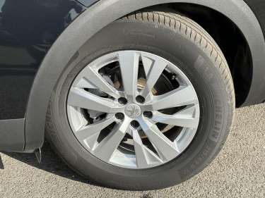 PEUGEOT 3008 PureTech 130 Active Pack