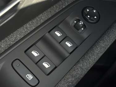 PEUGEOT 3008 PureTech 130 Active Pack