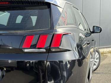 PEUGEOT 3008 PureTech 130 Active Pack