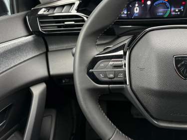 PEUGEOT 308 SW Hybrid 145 e-DSC6 Allure