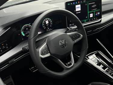 VW GOLF 8 NV 2.0 TDI 150 DSG R-Line