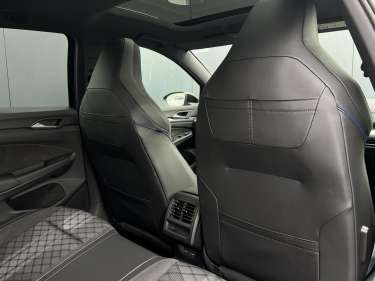 VW GOLF 8 NV 2.0 TDI 150 DSG R-Line