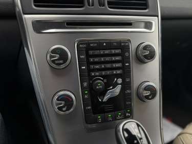 VOLVO XC60 D4 190 Summum Geartronic