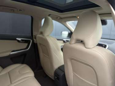 VOLVO XC60 D4 190 Summum Geartronic