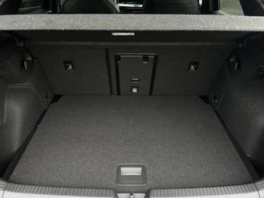 VW GOLF 8 NV 2.0 TDI 150 DSG R-Line