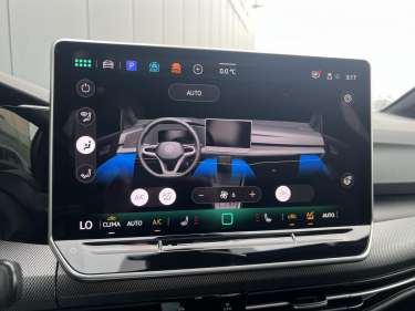 VW GOLF 8 NV 2.0 TDI 150 DSG R-Line