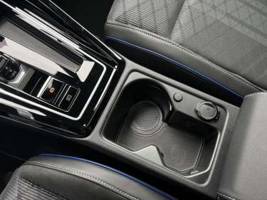 VW GOLF 8 NV 2.0 TDI 150 DSG R-Line