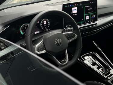 VW GOLF 8 NV 2.0 TDI 150 DSG R-Line