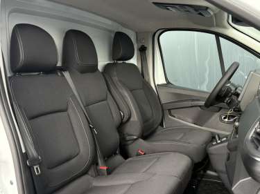 RENAULT TRAFIC L2H1 3T 2.0 BlueDCI 170 Auto9 Extra