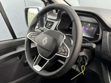 RENAULT TRAFIC L2H1 3T 2.0 BlueDCI 170 Auto9 Extra