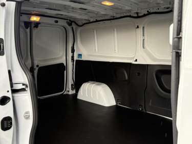 RENAULT TRAFIC L2H1 3T 2.0 BlueDCI 170 Auto9 Extra