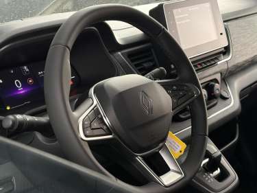 RENAULT TRAFIC L2H1 3T 2.0 BlueDCI 170 Auto9 Extra