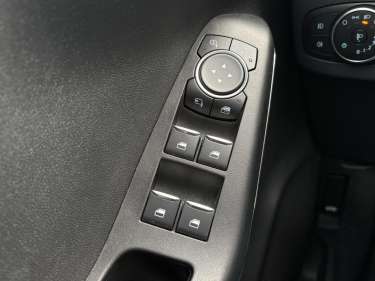 FORD PUMA EcoBoost MHEV 125 Titanium