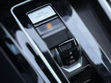 VW GOLF 8 NV 2.0 TDI 150 DSG R-Line