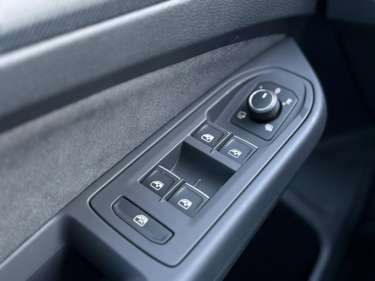 VW GOLF 8 NV 2.0 TDI 150 DSG R-Line