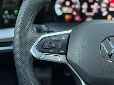 VW GOLF 8 NV 2.0 TDI 150 DSG R-Line