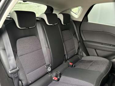 RENAULT CAPTUR 1.5 BlueDCI 115 EDC Intens