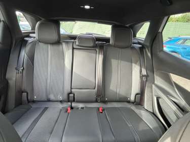 PEUGEOT 3008 1.5 BlueHDI 130 EAT8 GT