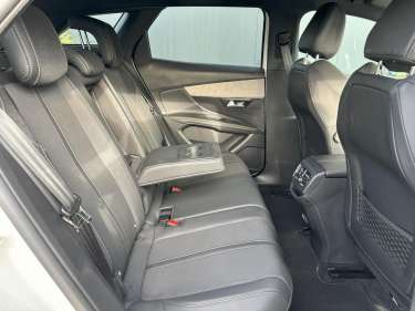 PEUGEOT 3008 1.5 BlueHDI 130 EAT8 GT