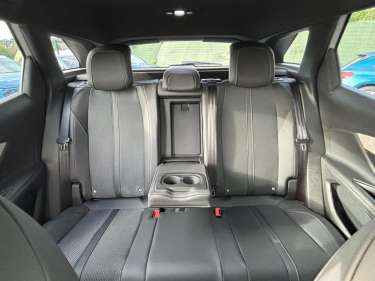 PEUGEOT 3008 1.5 BlueHDI 130 EAT8 GT