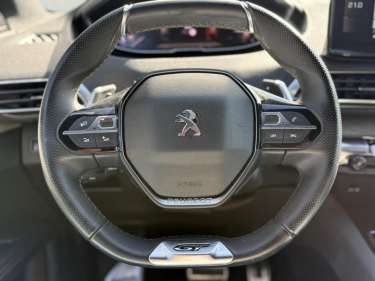 PEUGEOT 3008 1.5 BlueHDI 130 EAT8 GT