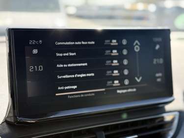 PEUGEOT 3008 1.5 BlueHDI 130 EAT8 GT