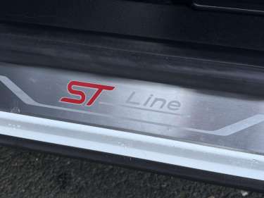 FORD PUMA EcoBoost MHEV 125 ST Line