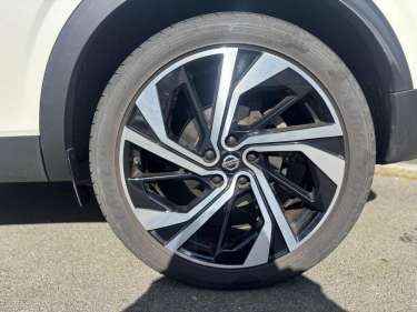 NISSAN QASHQAI 1.3 MHEV DIG-T 158 Xtronic Tekna +