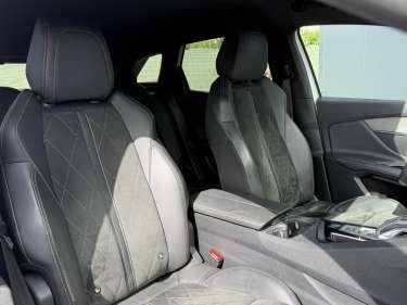 PEUGEOT 3008 2.0 BlueHDI 180 EAT6 GT