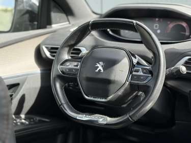 PEUGEOT 3008 2.0 BlueHDI 180 EAT6 GT