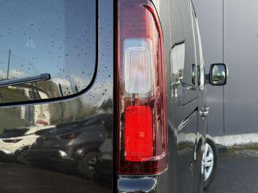 NISSAN PRIMASTAR COMBI L2 3T 2.0 DCI 170 DCT6 Tekna