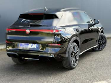 VW T-ROC NV 1.5 eTSI Hybrid DSG7 150 R-Line