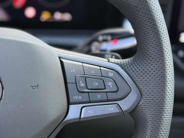 VW T-ROC NV 1.5 eTSI Hybrid DSG7 150 R-Line