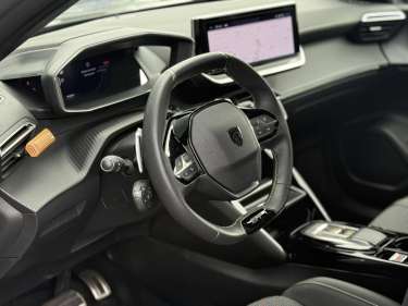 PEUGEOT 2008 Hybrid 136 e-DSC6 GT