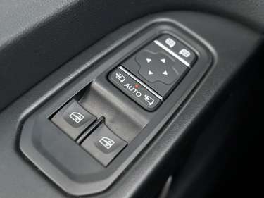 NISSAN PRIMASTAR COMBI L2H1 2.0 DCI 150 N-Connecta