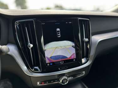 VOLVO S60 B4 197 MHEV Core +