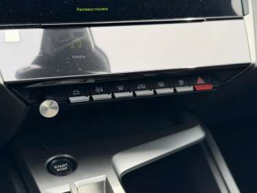 PEUGEOT 308 NV Hybrid 145 GT e-DSC6