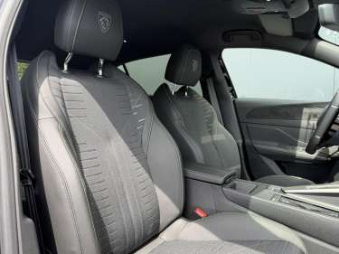 PEUGEOT 308 NV Hybrid 145 GT e-DSC6