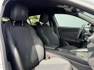 PEUGEOT 308 NV Hybrid 145 GT e-DSC6