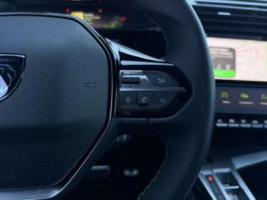 PEUGEOT 408 Hybrid 145 e-DSC6 GT