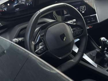 PEUGEOT 308 1.2 PureTech 130 Allure