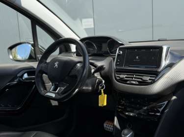 PEUGEOT 2008 1.5 BlueHDI 120 EAT6 GT Line